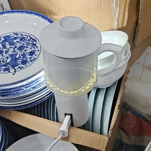 瓷玲珑大号办公杯两个带茶漏盖子微瑕疵