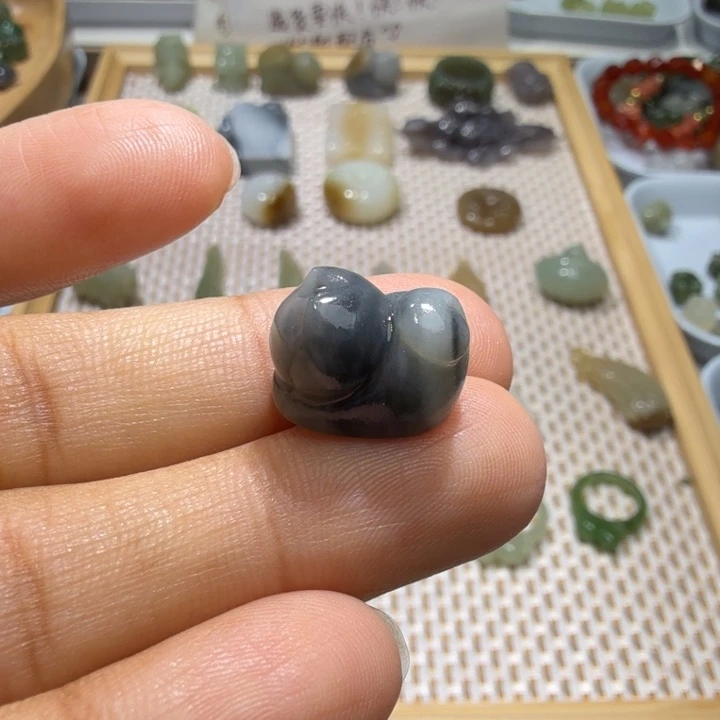 和田玉未镶嵌珠宝半成品