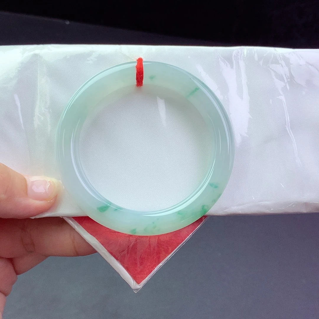 【闪购商品】翡翠手镯未镶嵌a 8036011