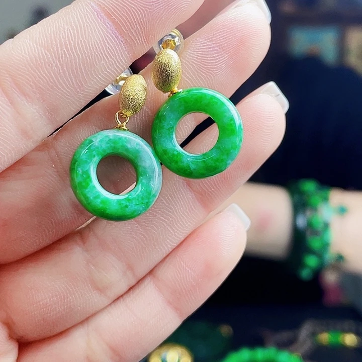 翡翠银S925镶嵌颈饰多样性