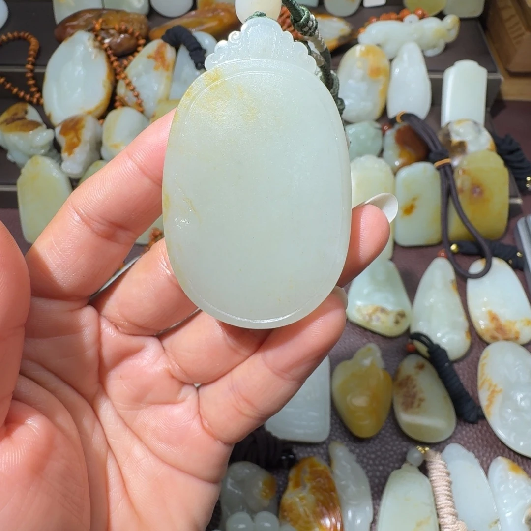 和田玉未镶嵌吊坠(不含链)