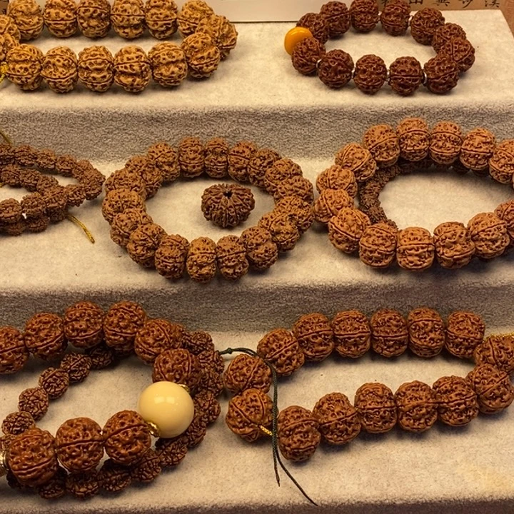 @***人吊坠金刚菩提尼泊尔大金刚