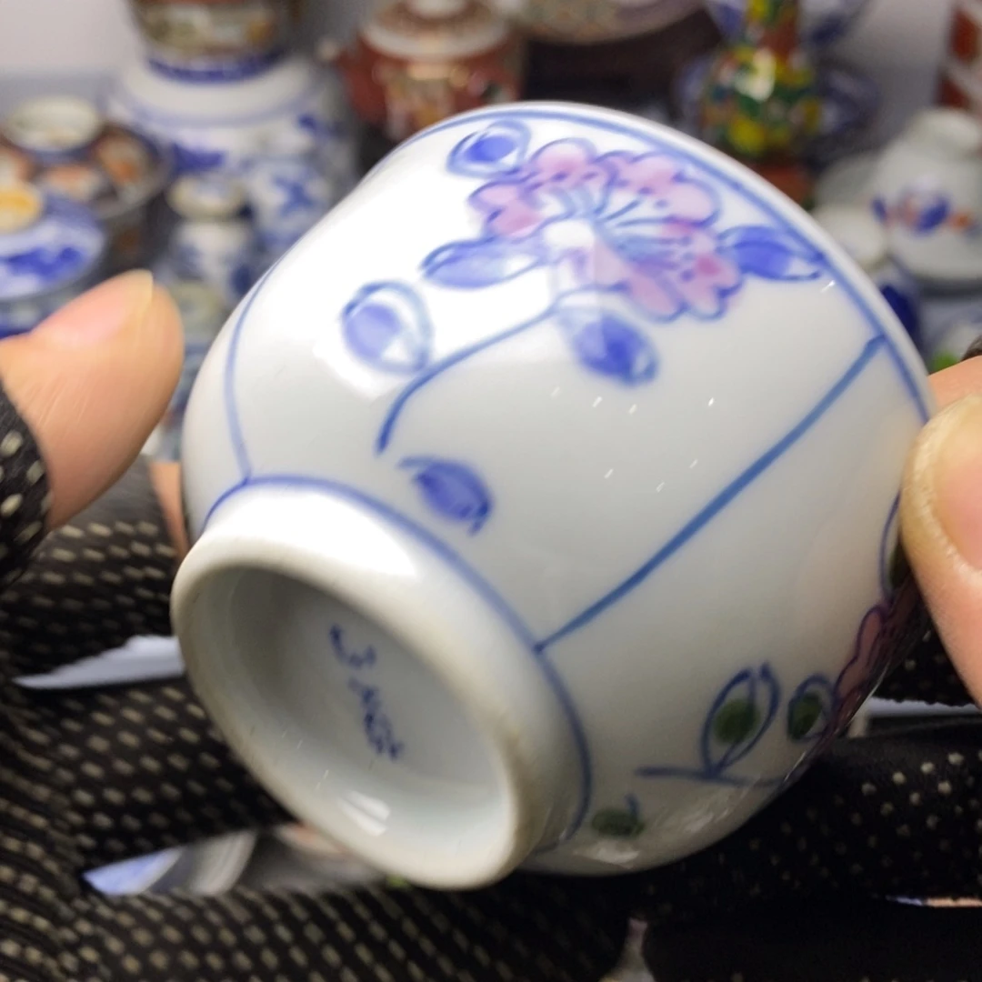 瓷片我的朋友在外面出差所以今天