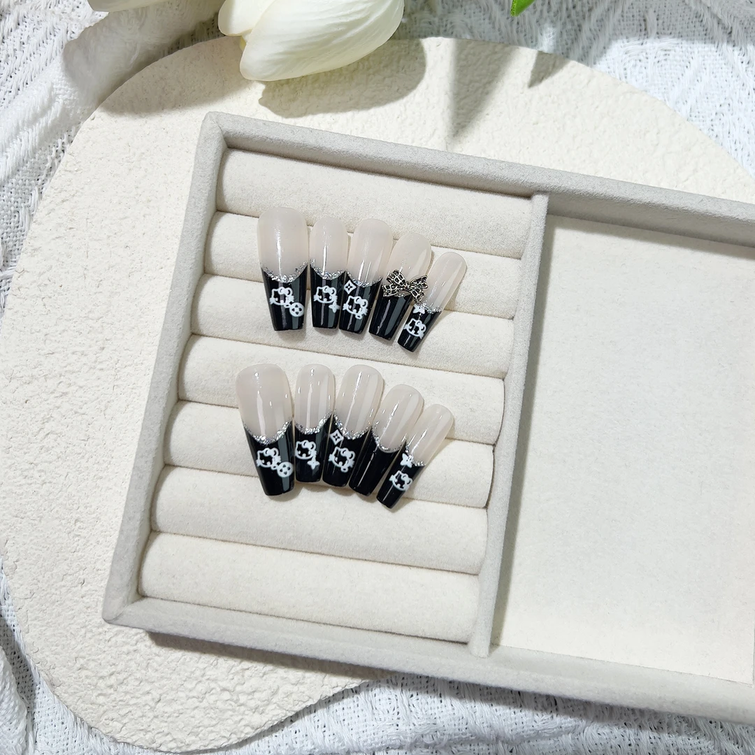 哈喽KT猫-个性甜酷可爱kitty猫图案法式线条蝴蝶结美甲手工穿戴甲