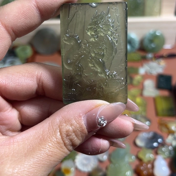 蛇纹石玉合金颈饰