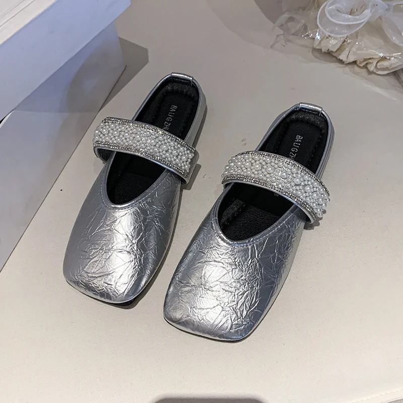 法式方头半拖鞋2025年新款包头珍珠女外穿包头平底懒人皱皮穆勒鞋