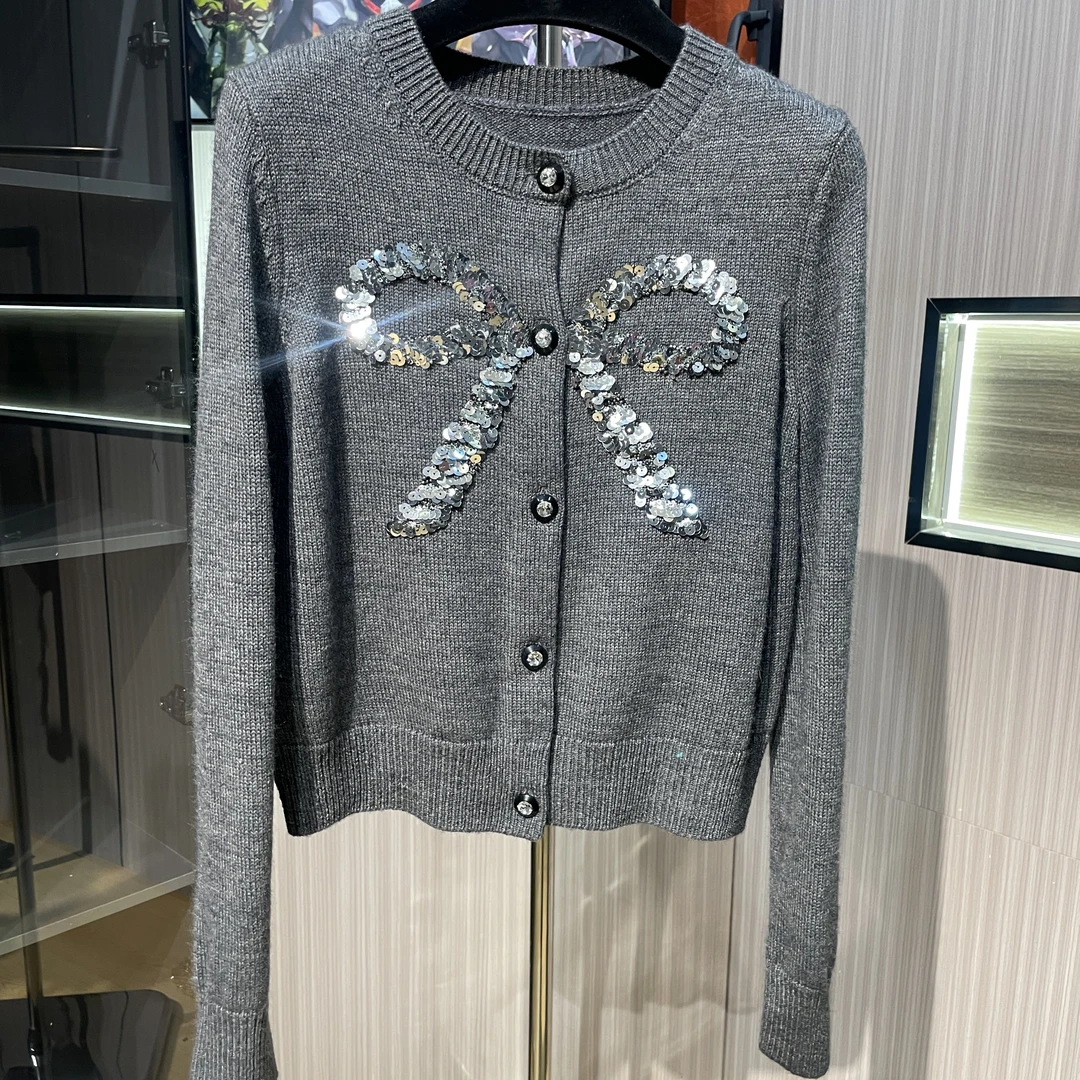 <猪猪出品>秋上新小香风网红时尚灰色圆领设计感亮片灰色针织开衫