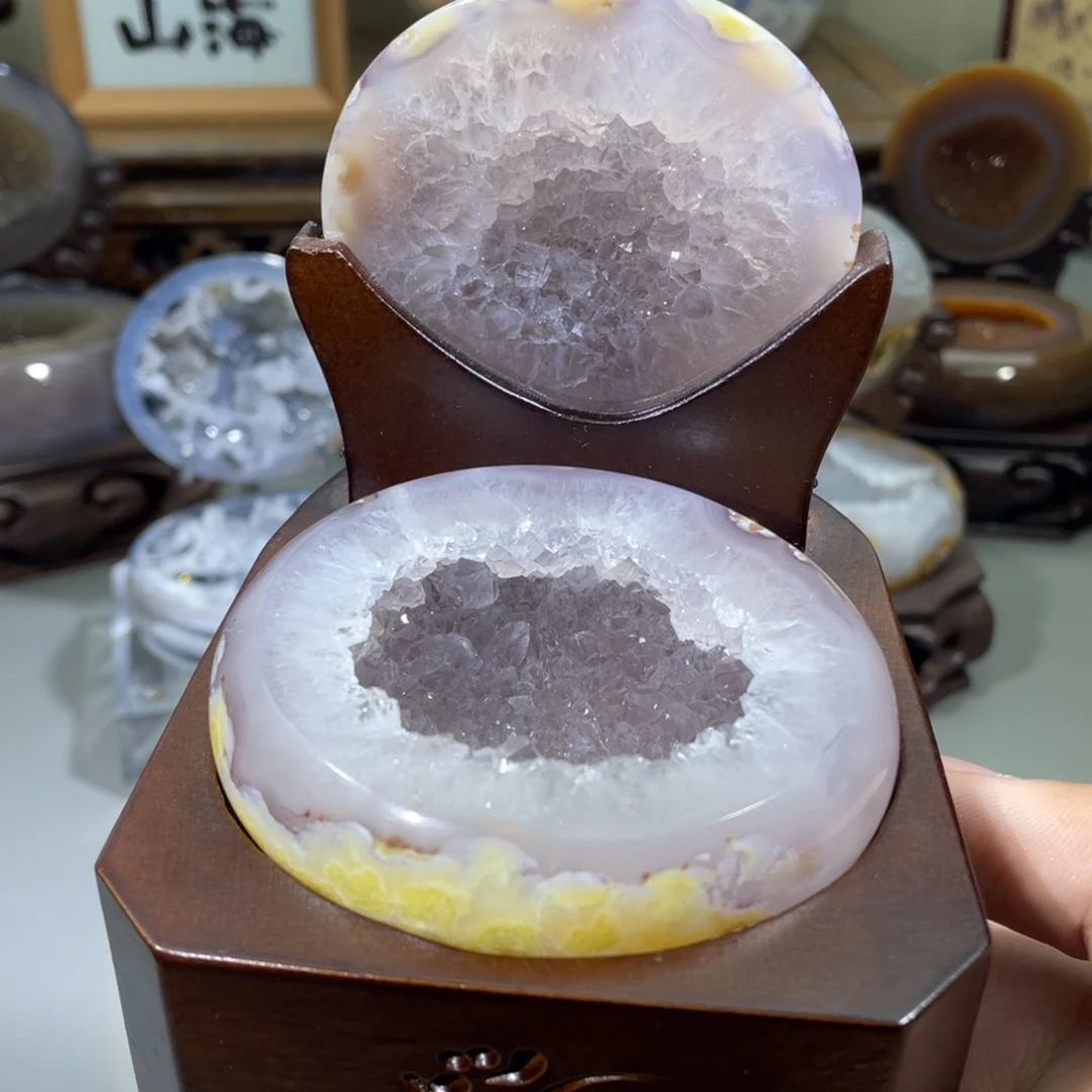 水晶未镶嵌大型摆件（非配饰）聚宝盆
