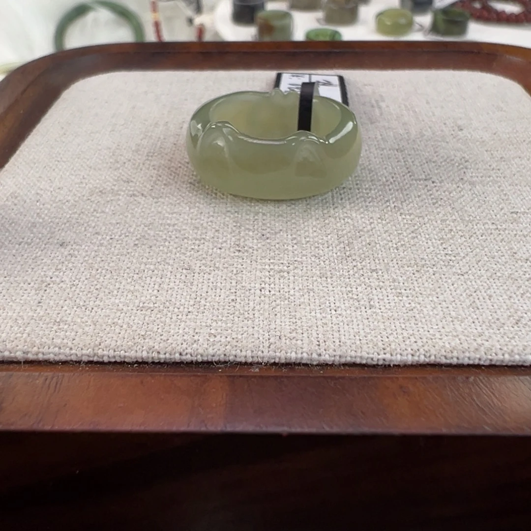 和田玉未镶嵌戒指w74晴水绿猫咪17.1不退换