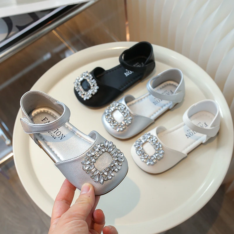 宝宝童鞋女童皮鞋儿童单鞋春秋百搭小女孩公主软底浅口豆豆鞋