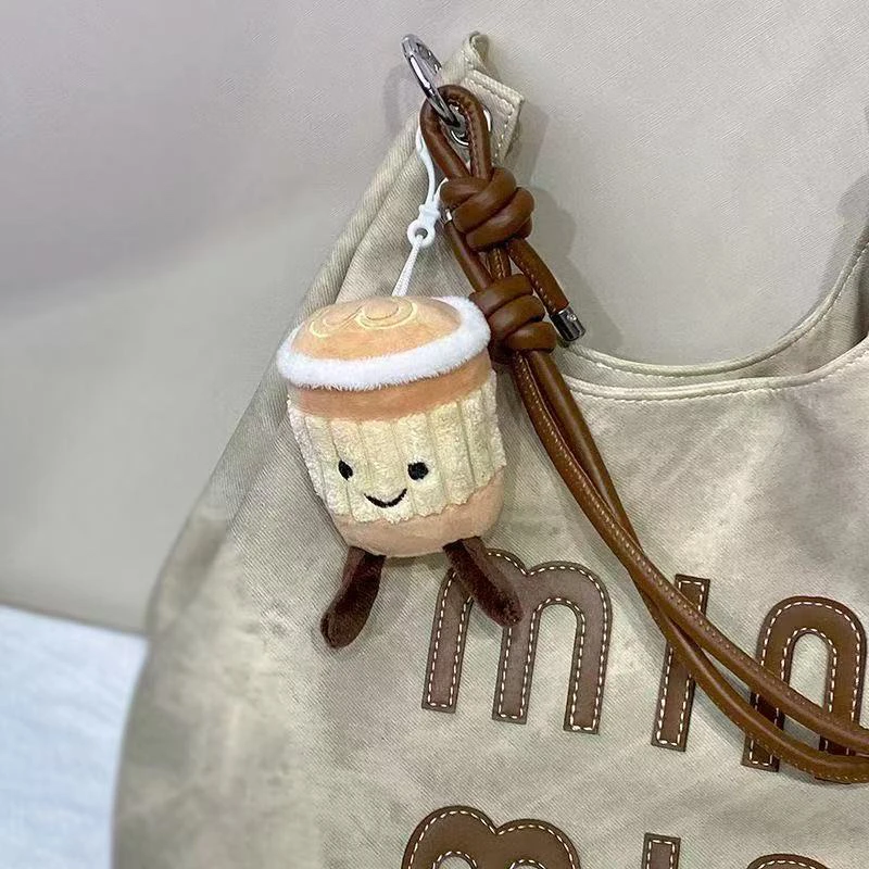 创意新款奶茶杯包包挂饰钥匙扣情侣款毛绒挂饰少女手机挂件小玩偶
