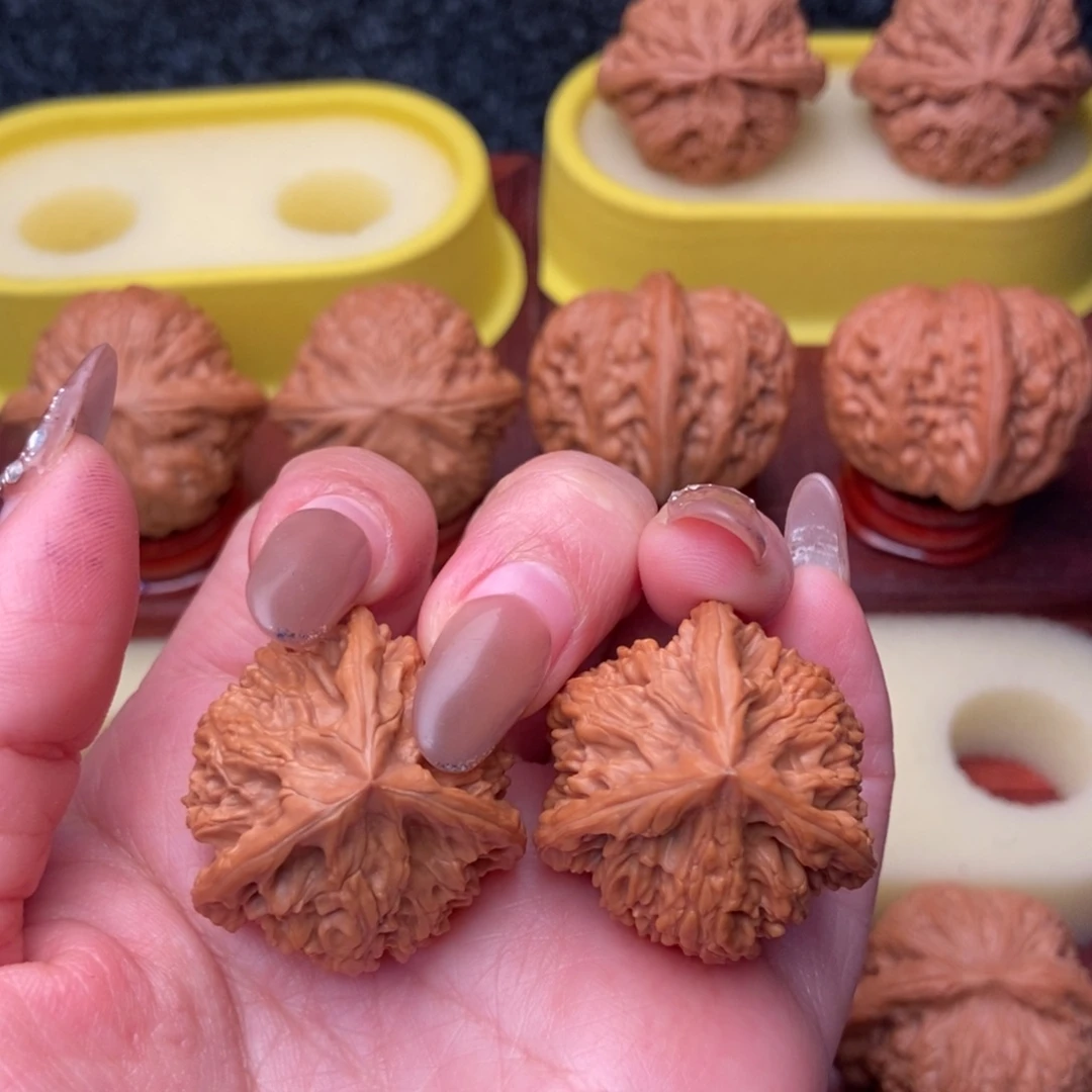 大***大文玩核桃把件32粗筋 文山