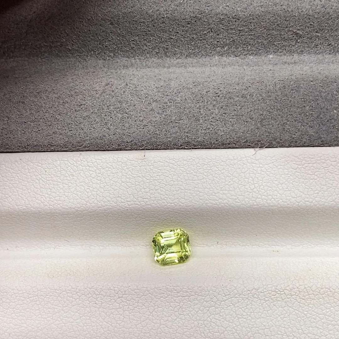 金绿宝石裸石1.1克拉天然金绿宝石