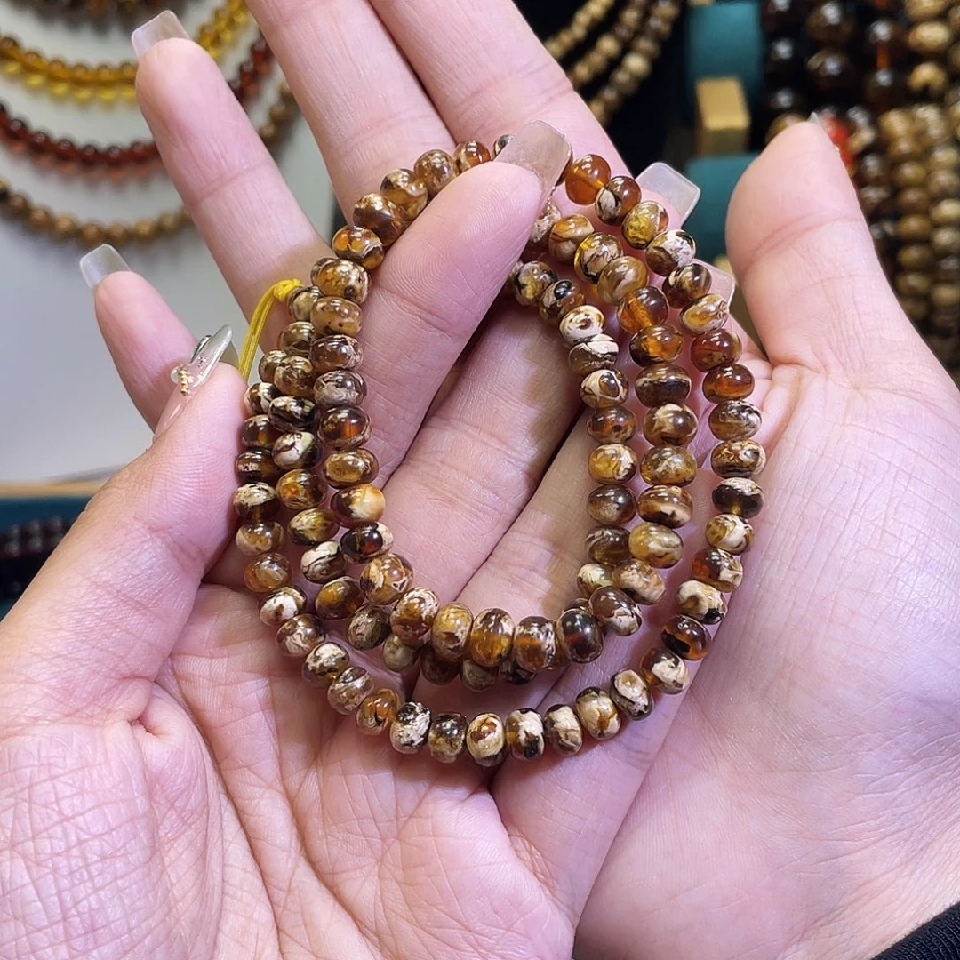 琥珀未镶嵌裸石抚顺琥珀6+溶洞