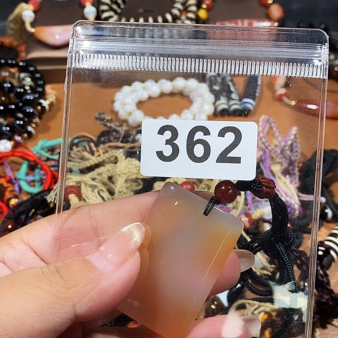 未镶嵌颈饰玛瑙/玉髓