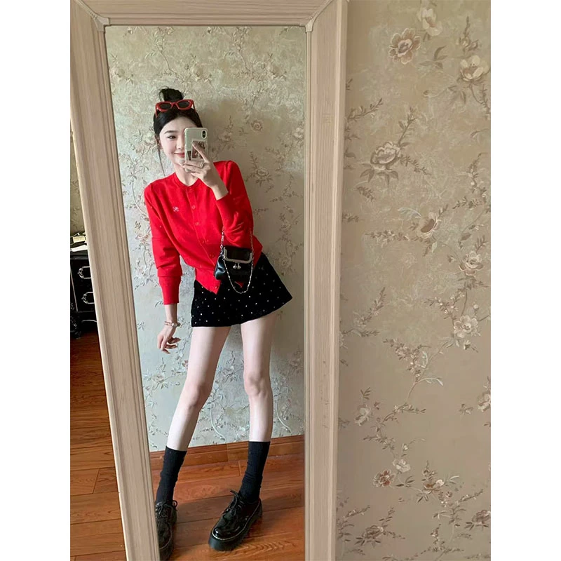 秋季新款小众网红穿搭圆领薄款显瘦修身长袖上衣时尚高腰半身裙女