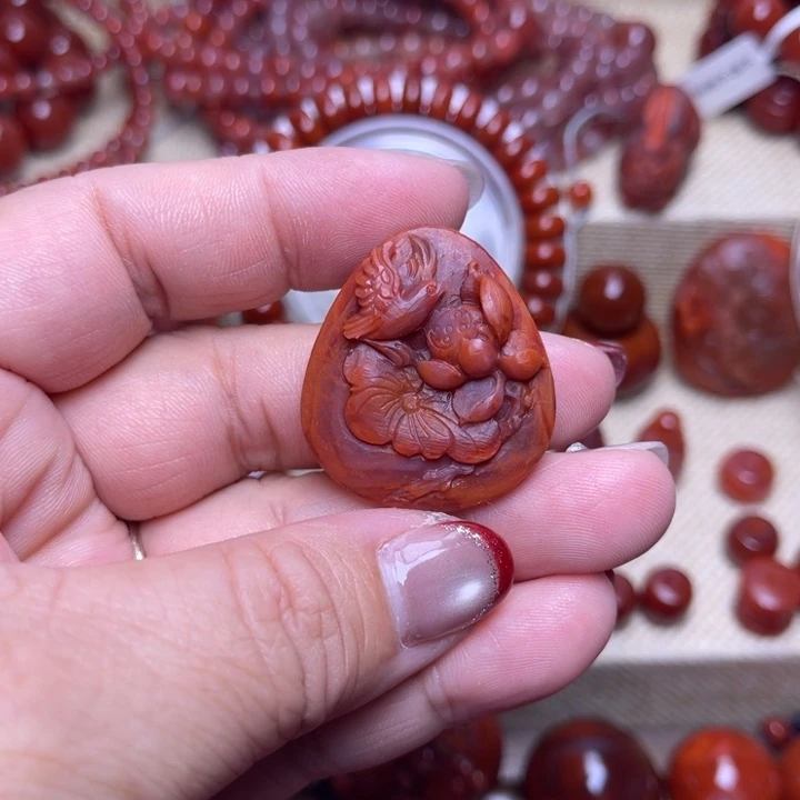 南红玛瑙未镶嵌手链牌子