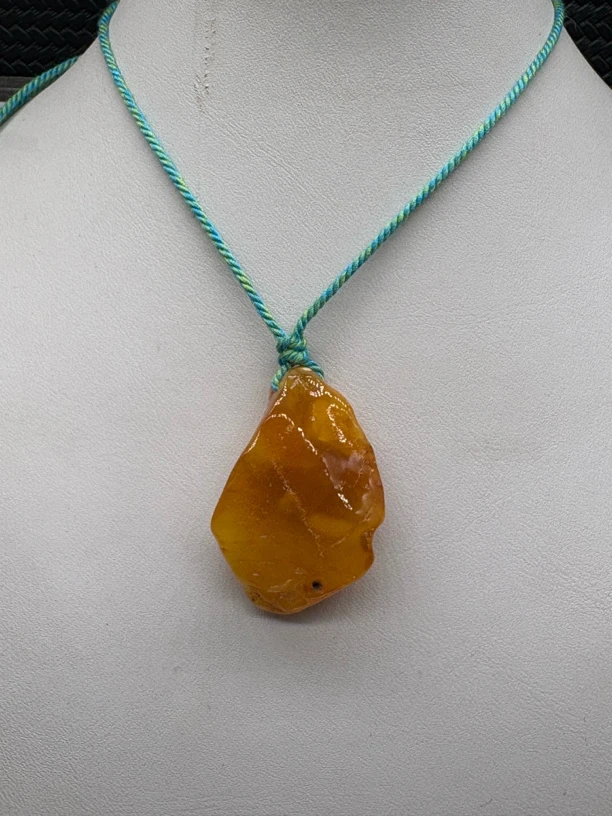 天然蜜蜡随型带皮抛光吊坠7.55g女款手工时尚百搭编织气质项坠
