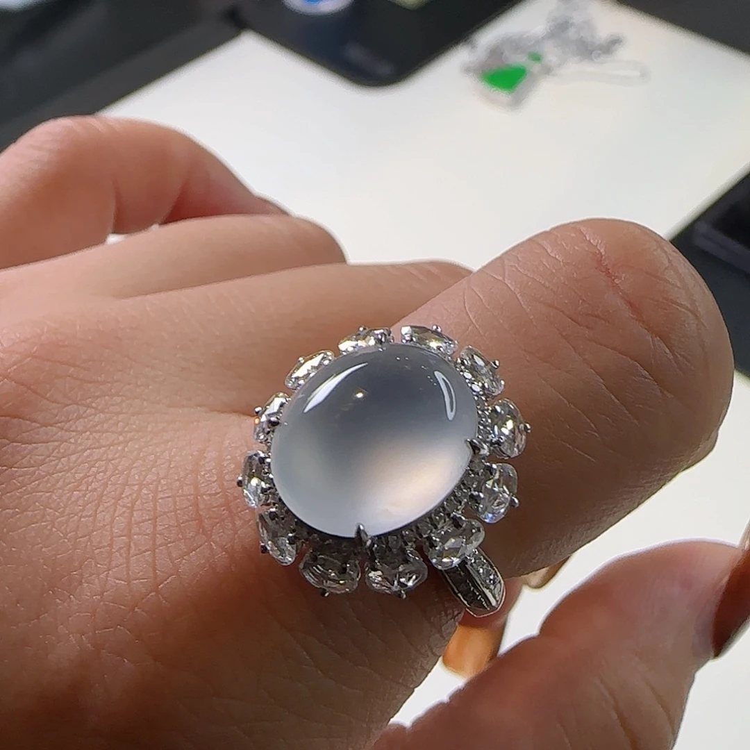 翡翠18K金镶嵌颈饰天然翡翠