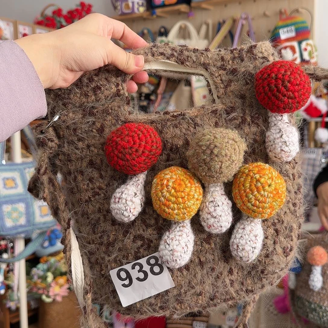 棉蘑菇手混线手套斜挎