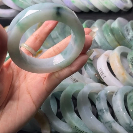 定制翡翠未镶嵌手镯翡翠