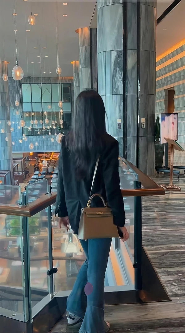 【25外缝凯】 HTIANE / 高端手缝蜡线  经典轻奢时尚风格斜跨女士包