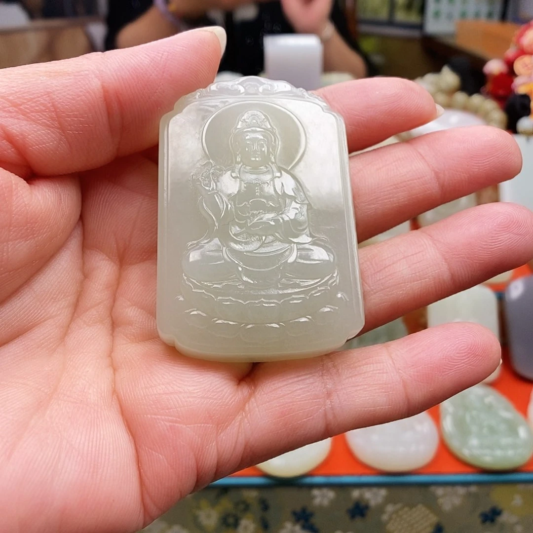 颈饰未镶嵌和田玉蓝*