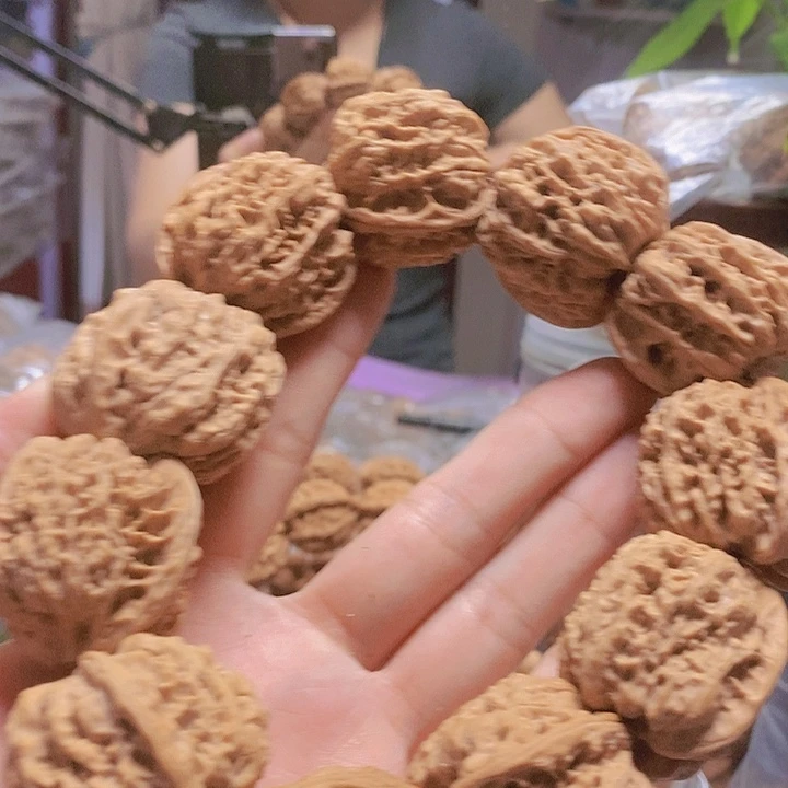 【闪购商品】文玩核桃把件35千佛山手持