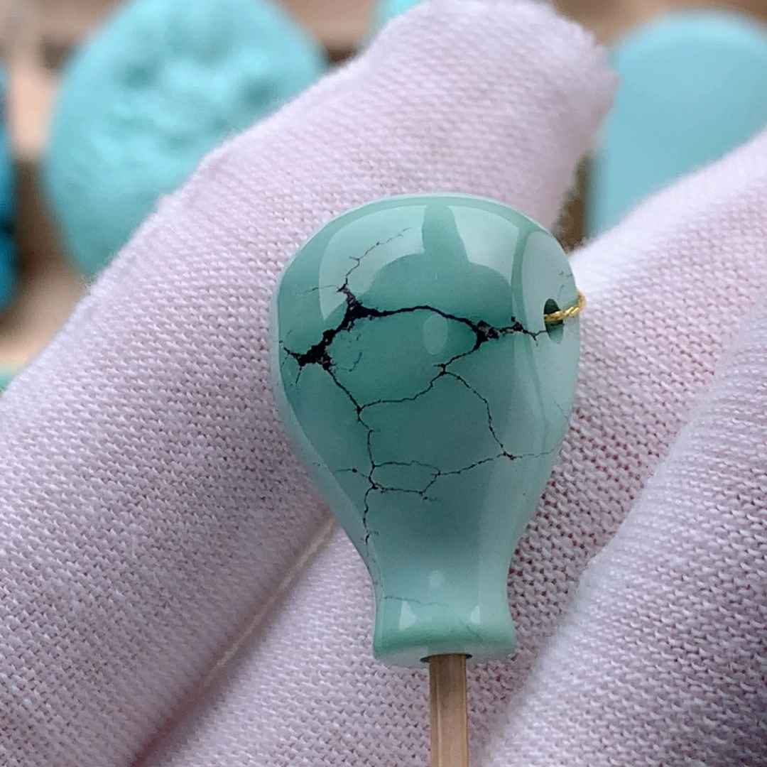 未镶嵌绿松石珠宝奇石