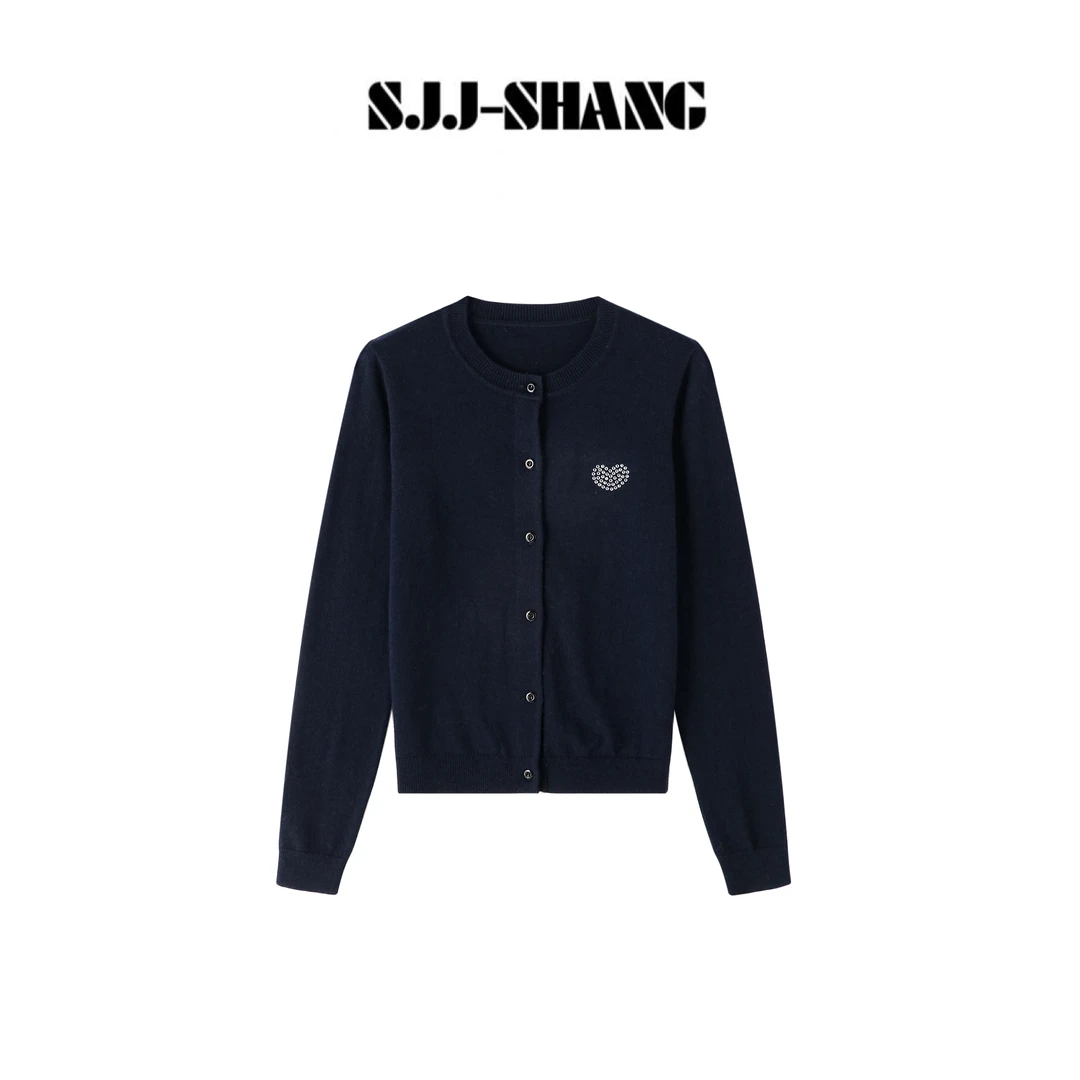 SJJ-SHANG【爱心闪钻】澳洲羊毛点缀闪耀爱心烫钻圆领开衫q136033p