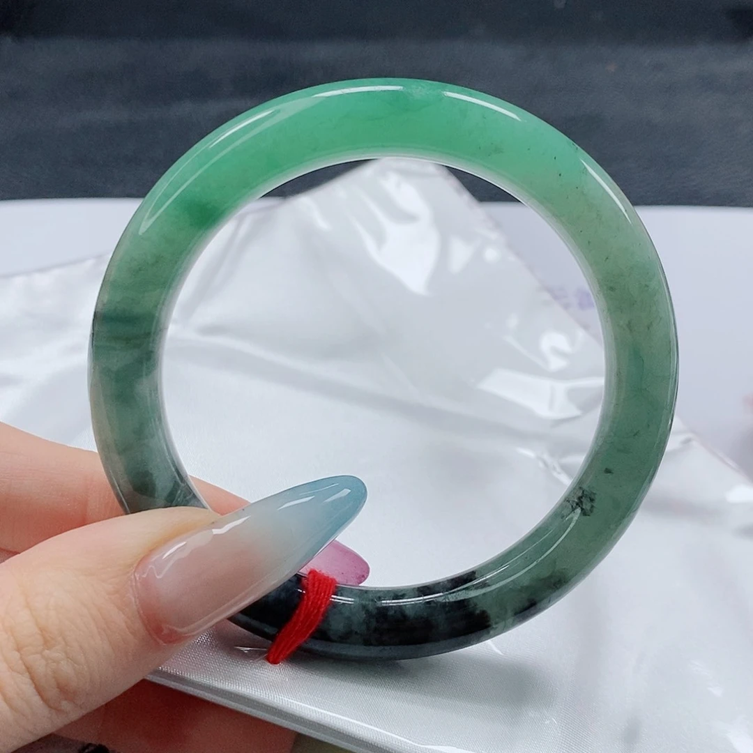 【闪购商品】未镶嵌手镯（圆镯）翡翠473号