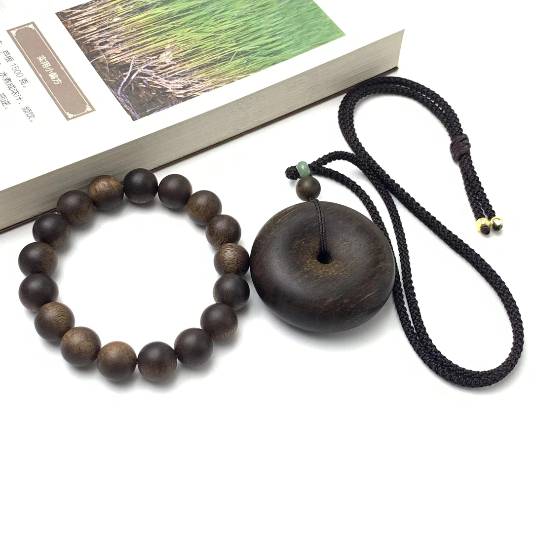 【沉水帝王级】富森红土12mm单圈树心料搭沉香木雕平安扣