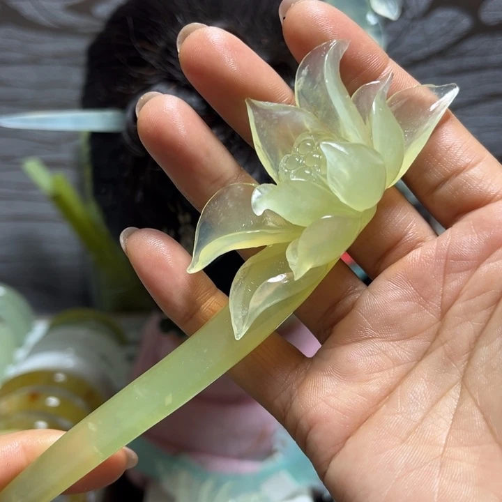 蛇纹石玉未镶嵌发簪
