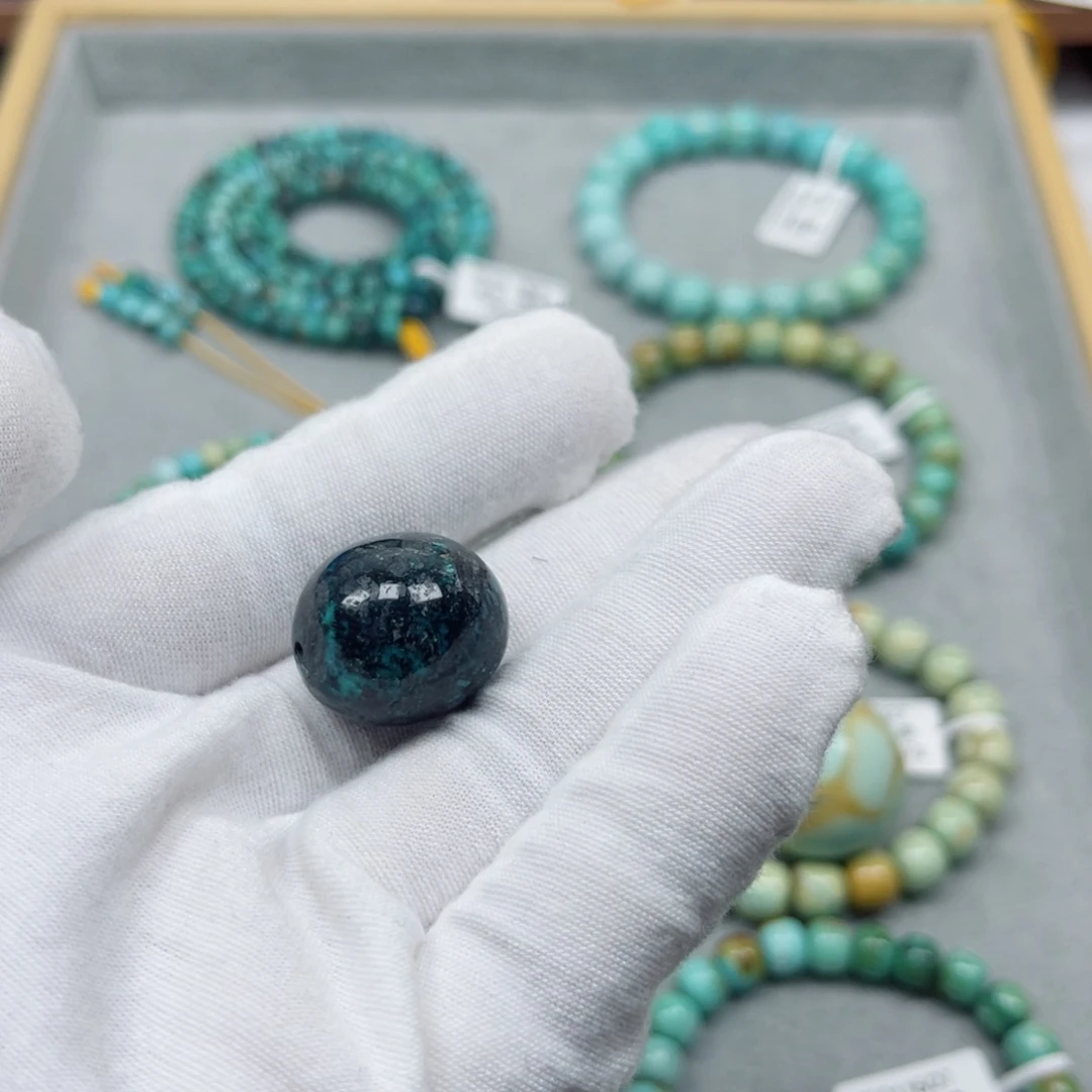 绿松石未镶嵌挂件