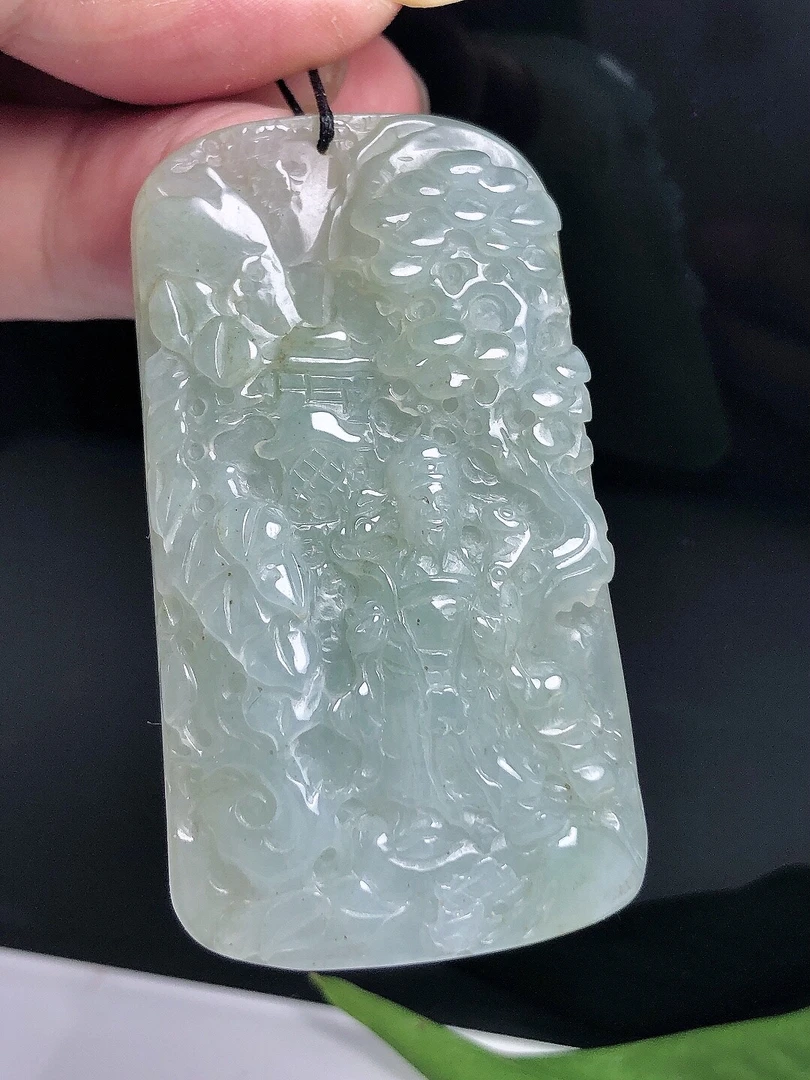缅甸天然翡翠A货，冰润山水财神吊坠挂件精雕雕刻厚装天然翡翠挂坠