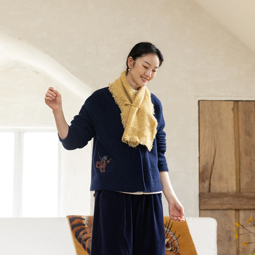 牧衣游原创 羊羔绒混织手工刺绣毛织外套冬蓬松保暖百搭开衫 风阙
