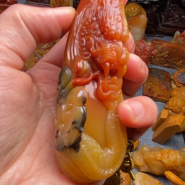 石英质玉（黄龙玉）合金颈饰