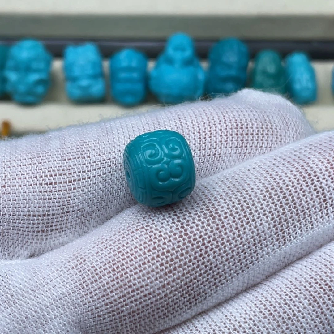 绿松石挂件未镶嵌水****）