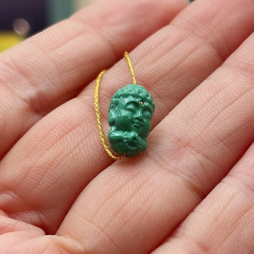 绿松石颈饰未镶嵌