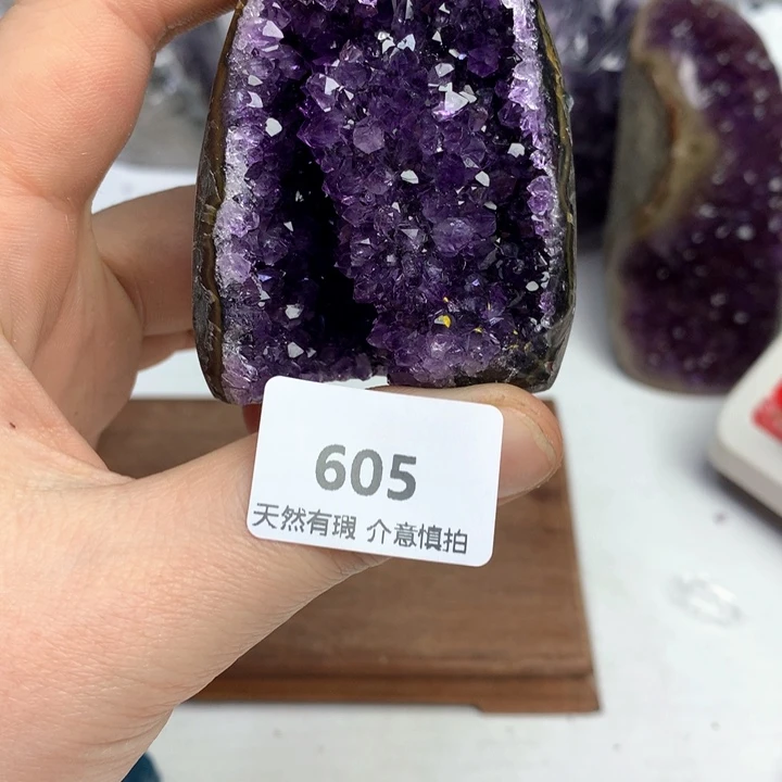 水晶大型摆件（非配饰）未镶嵌