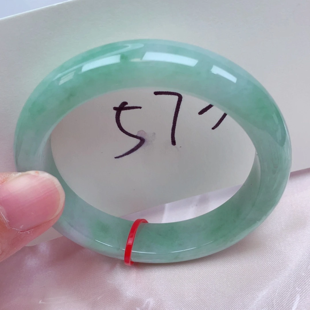 翡翠未镶嵌手镯翡翠