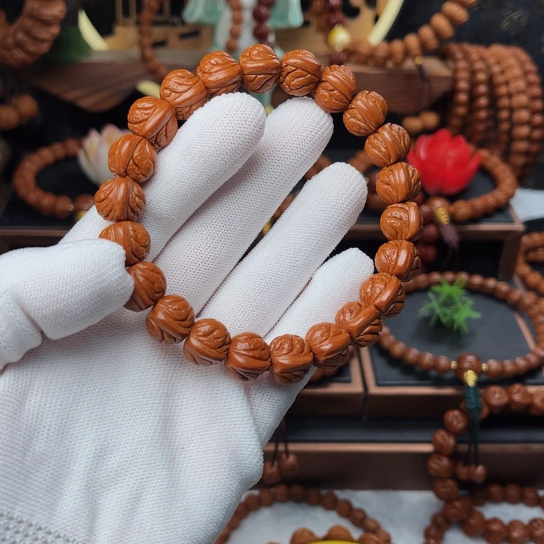 吊坠桃核13玉龙脊手串