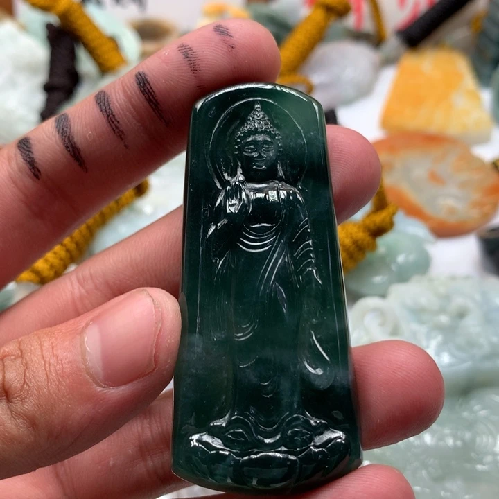 翡翠未镶嵌颈饰保真天然a货翡翠