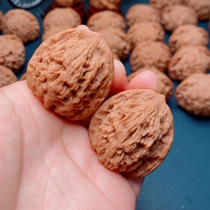 文玩核桃把件36麦虎