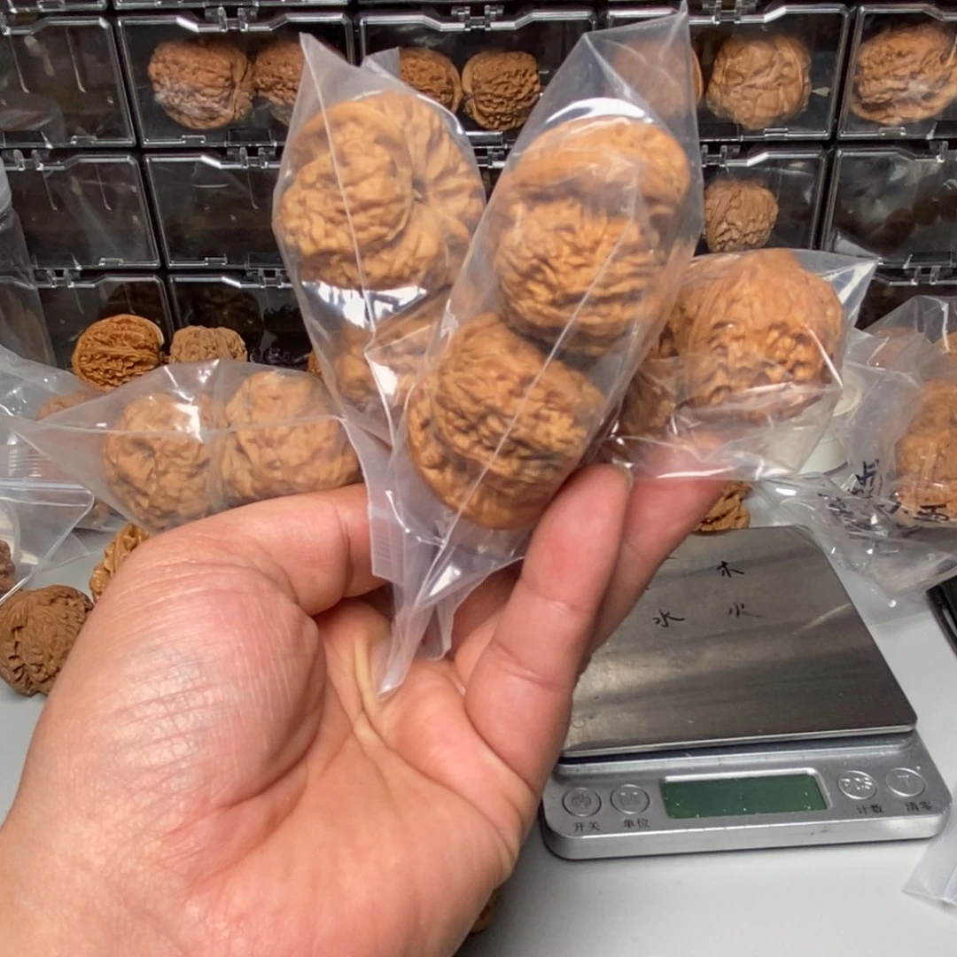 文玩核桃把件b***y核桃4对