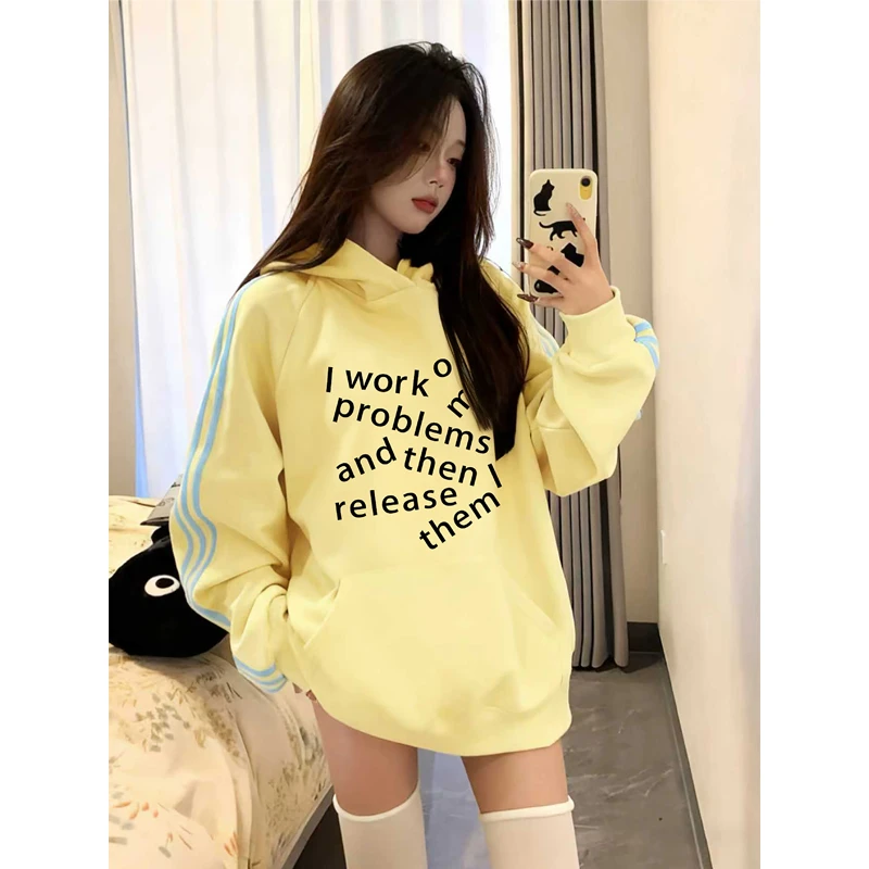 字母印花三条杠连帽卫衣女胖mm秋冬加绒加厚宽松大码设计感外套潮