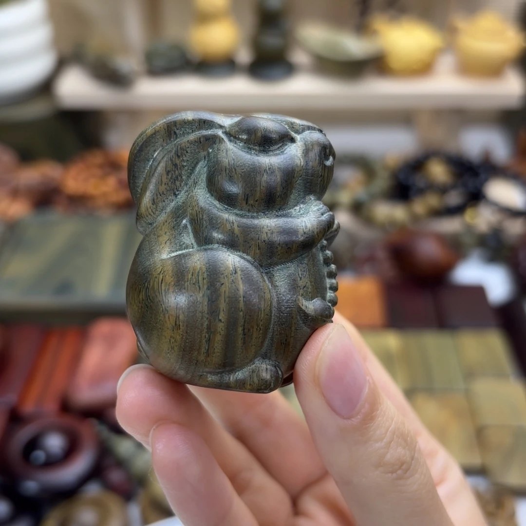 君***君木绿檀木料工艺品