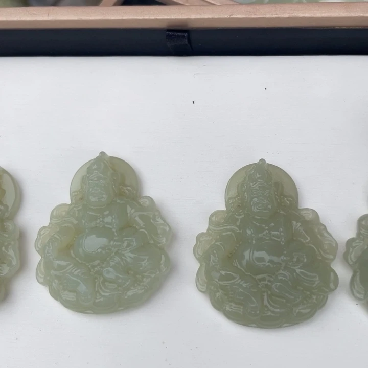 和田玉未镶嵌颈饰多样性发货，发其一