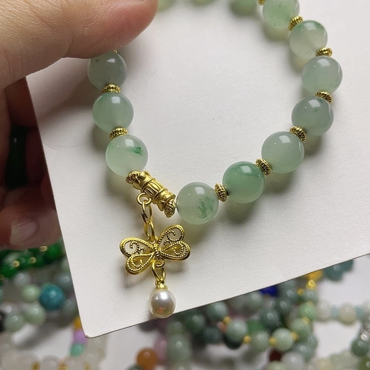 翡翠未镶嵌颈饰翡翠首饰