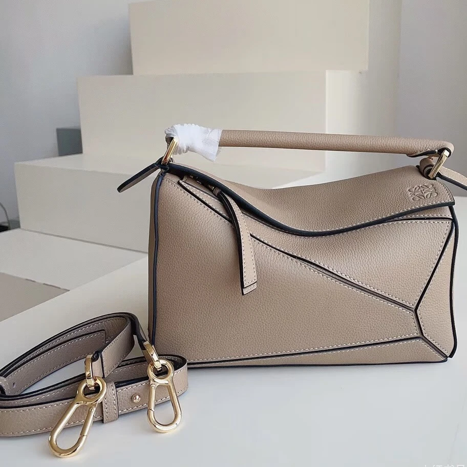 99新 LOEWE/罗意威 沙色牛皮puzzle小号单肩包/99927 时尚 复古